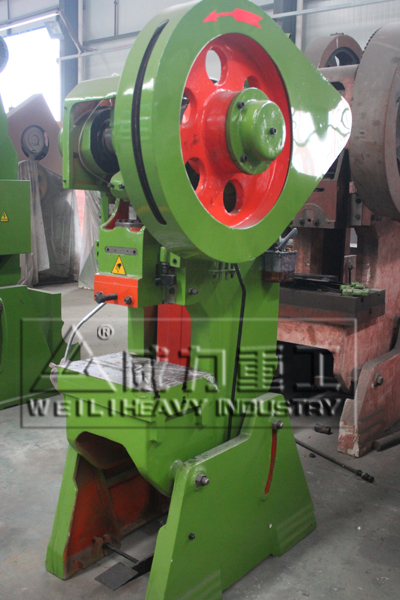 16噸開(kāi)式可傾沖床